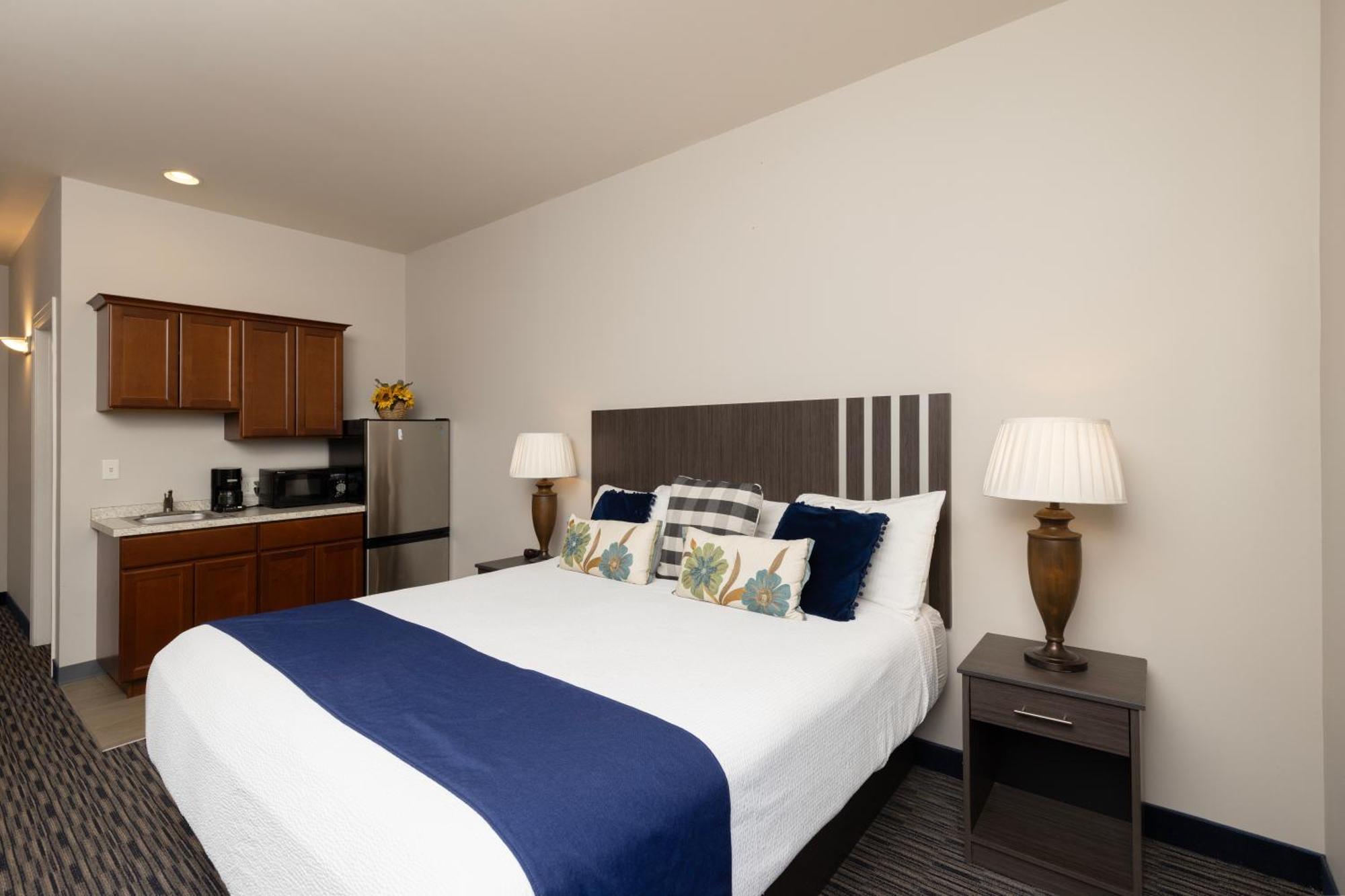Brinton Hotel 2*