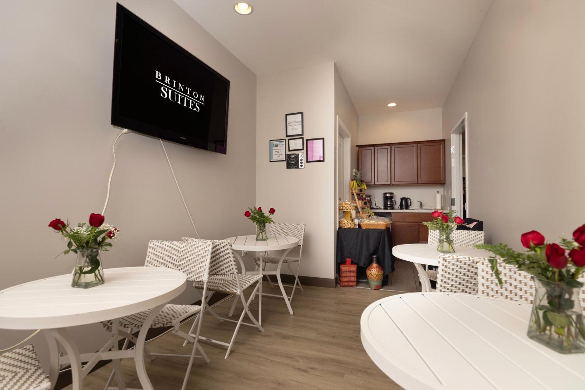Hotel Brinton 2*